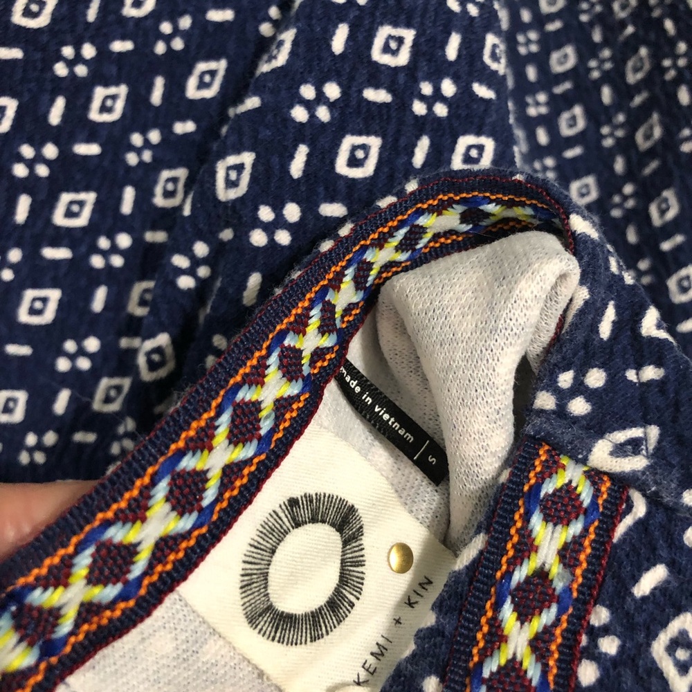 Akemi + Kin Seva Tunic - Picture 2 of 5